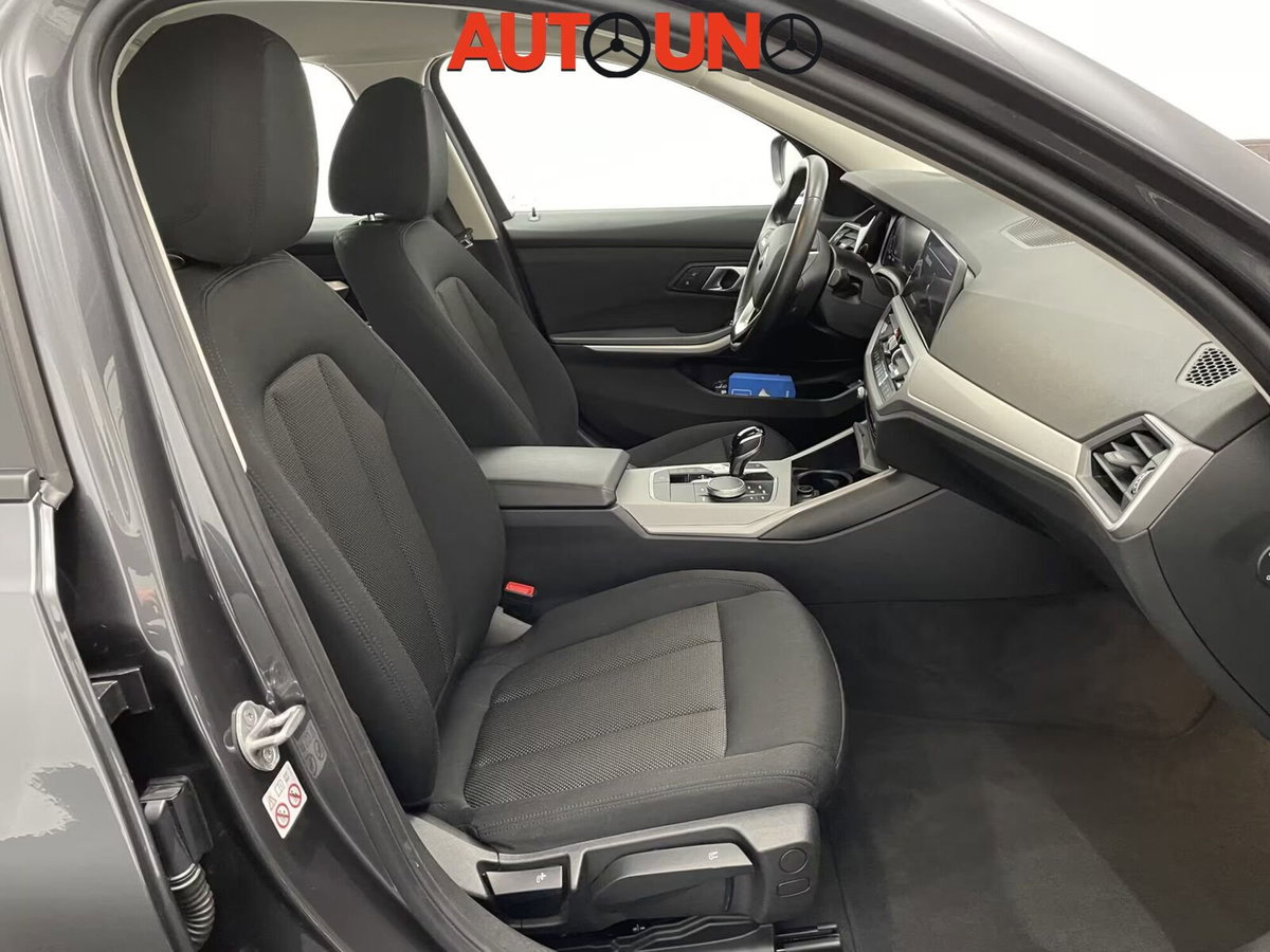 BMW Serie 3 Touring 318i  Business Advantage (17)