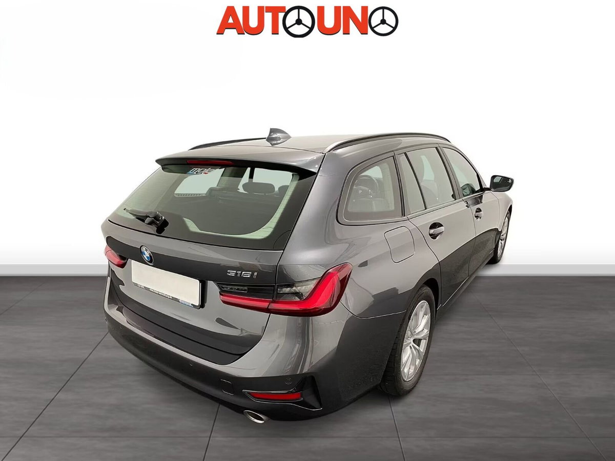 BMW Serie 3 Touring 318i  Business Advantage (2)