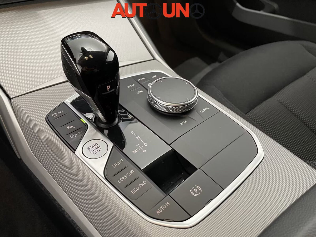 BMW Serie 3 Touring 318i  Business Advantage (9)