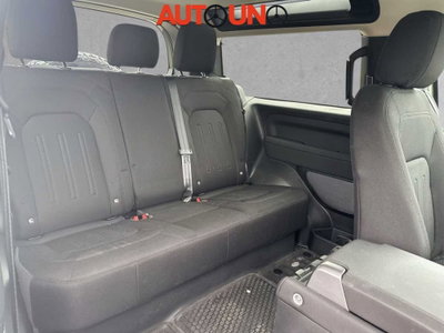 Land Rover Defender 90 2.0 SD4 AWD Auto (7)