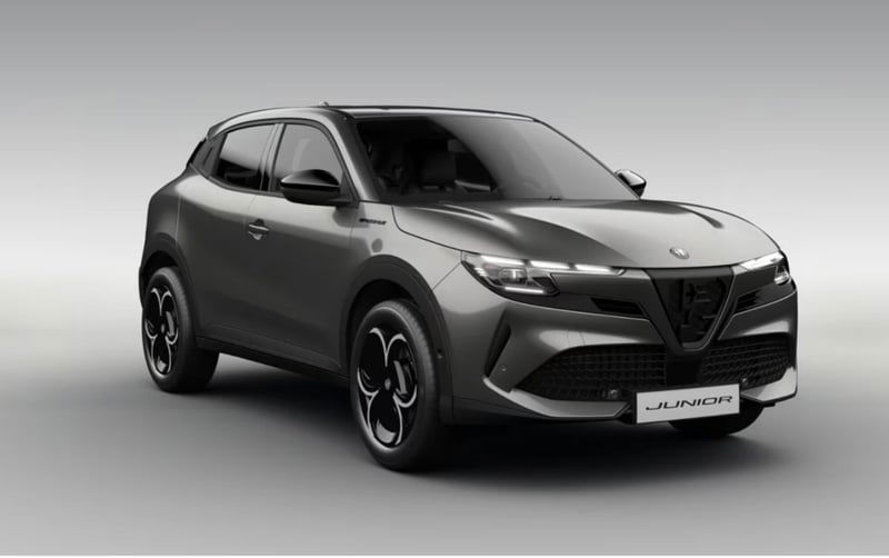 Alfa Romeo Junior elettrica Speciale 156cv