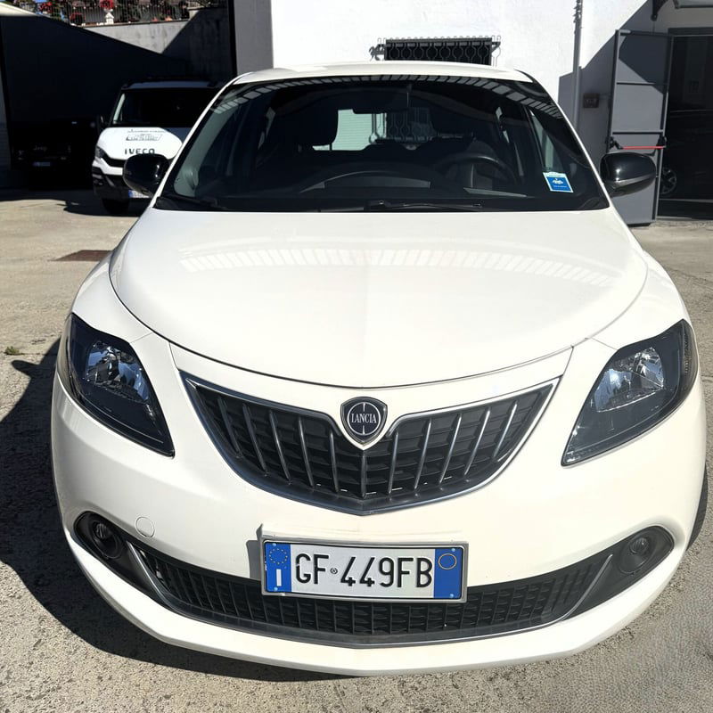 Lancia Ypsilon 1.0 FireFly 5 porte S&S Hybrid Ecochic Gold