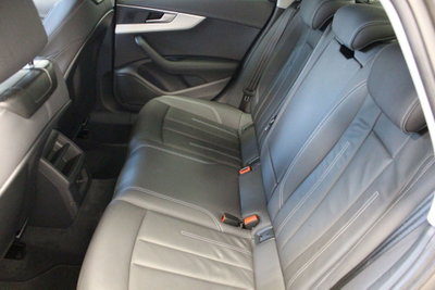 Audi A4 Avant 30 TDI Business Advanced (9)