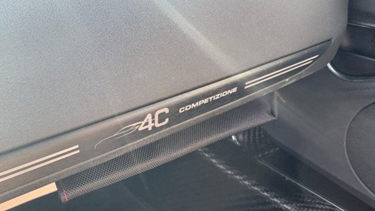 Alfa Romeo 4C Coupé 4C 1750 TBi Competizione (15)