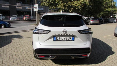 Nissan Qashqai 1.3 mhev Tekna 4wd 158cv xtronic (4)