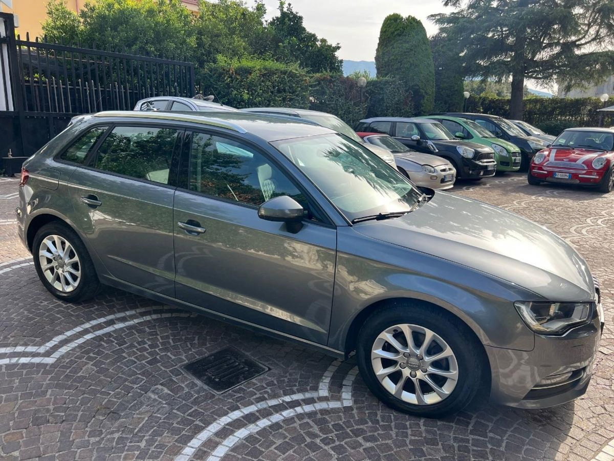 Audi A3 Sportback 1.6 TDI clean diesel Ambition (4)