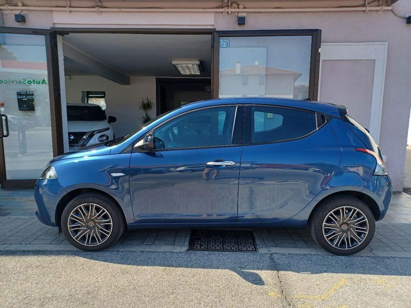 Lancia Ypsilon 1.0 FireFly 5 porte S&S Hybrid Ecochic A. Ferretti