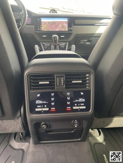 Porsche Cayenne Coupé 4.0 Turbo GT (13)