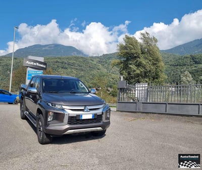 Mitsubishi L200 2.3 D Double Cab 4x4 Hurricane usato