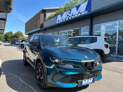 Alfa Romeo Junior 1.2 ibrida Speciale 145cv edct6 nuova