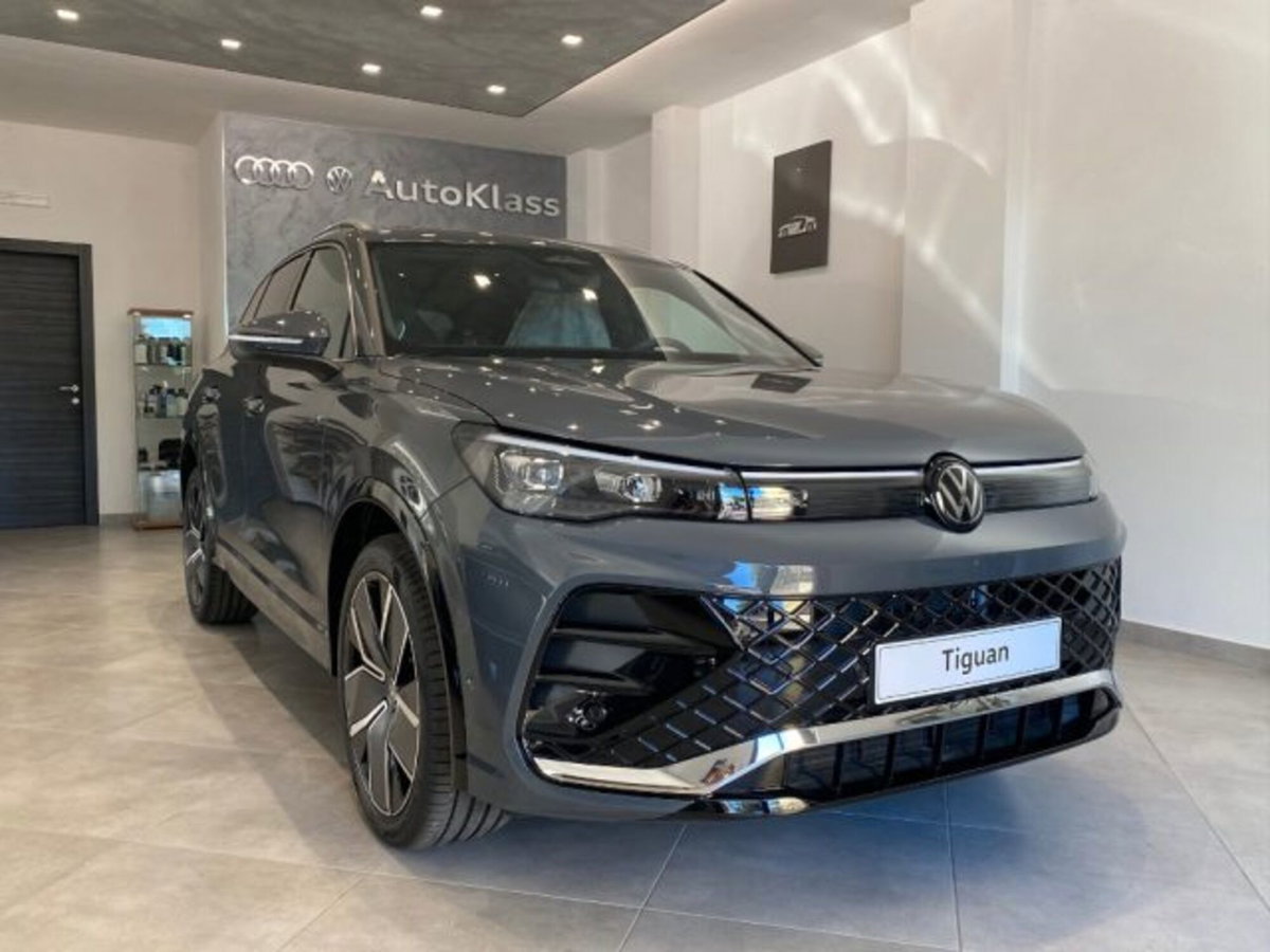 Volkswagen Tiguan 2.0 tdi R-Line 150cv dsg (4)