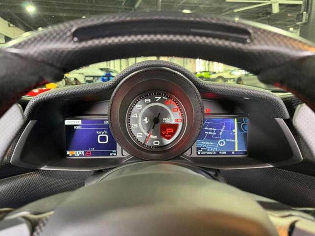 Ferrari 488 Coupé 488 Pista (10)