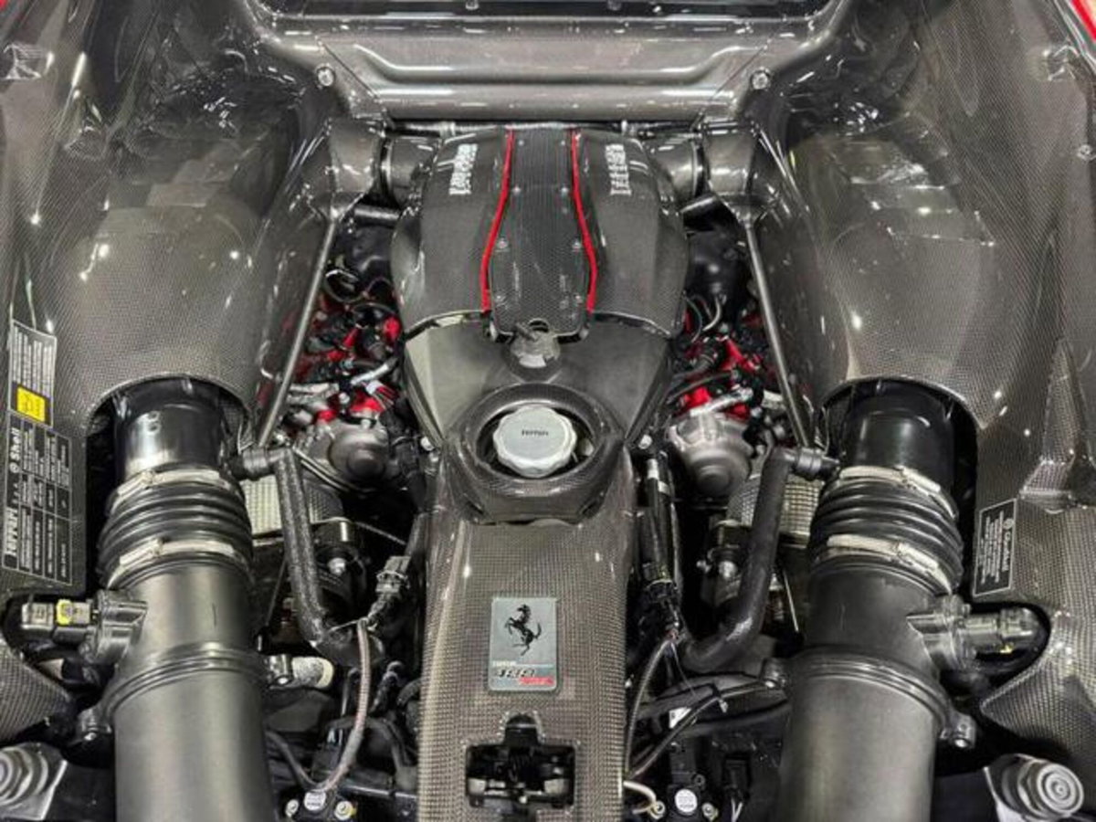 Ferrari 488 Coupé 488 Pista (13)