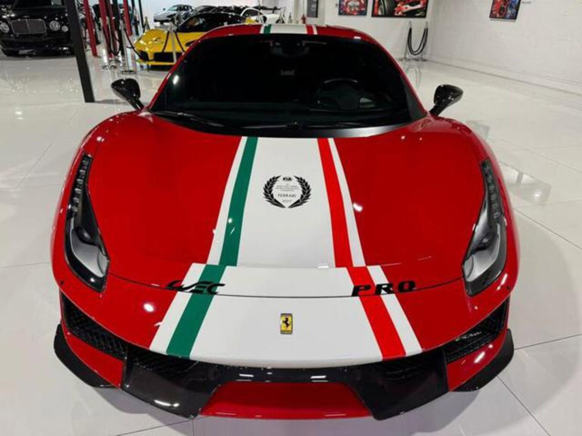 Ferrari 488 Coupé 488 Pista (2)