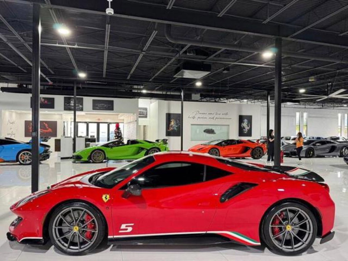 Ferrari 488 Coupé 488 Pista (5)