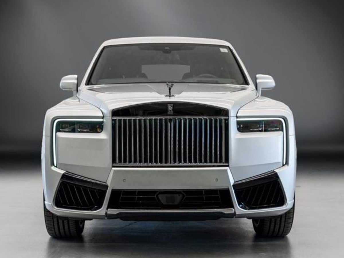 Rolls Royce Cullinan Cullinan 6.7 V12 Black Badge (2)