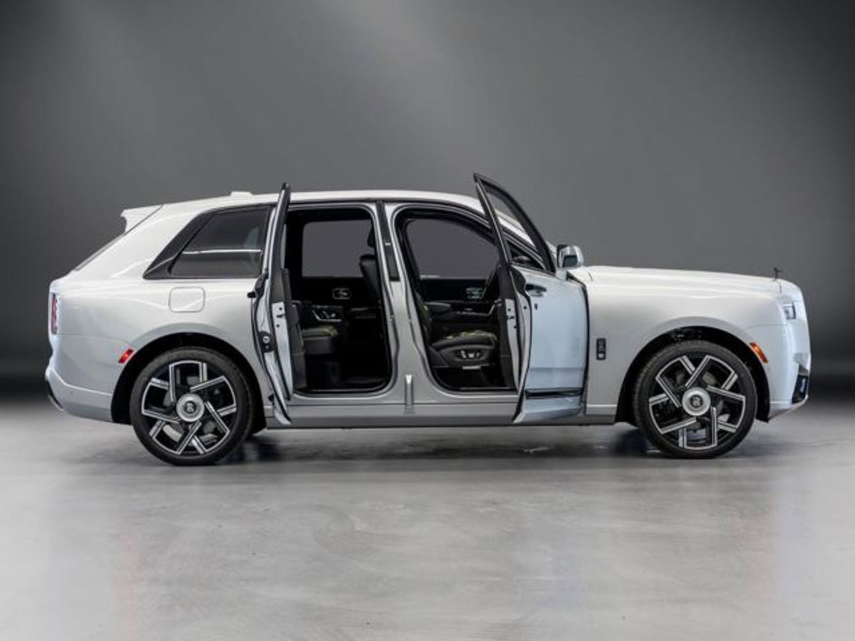 Rolls Royce Cullinan Cullinan 6.7 V12 Black Badge (5)