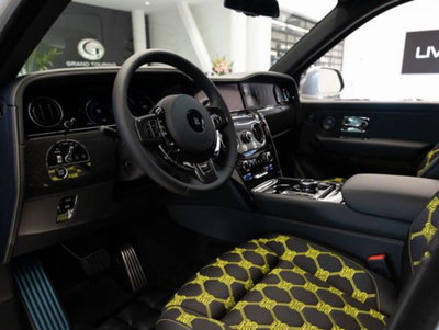 Rolls Royce Cullinan Cullinan 6.7 V12 Black Badge (6)