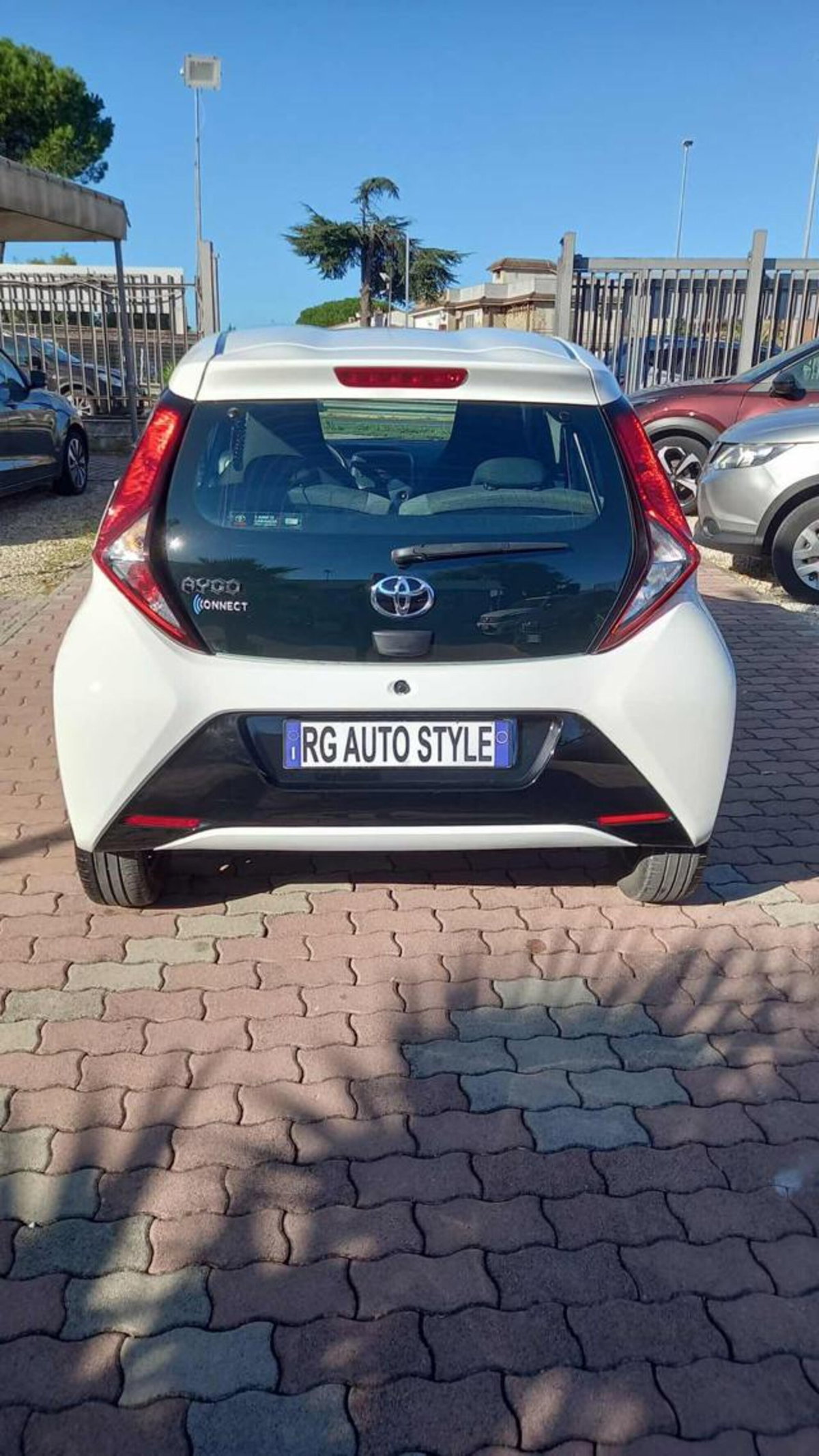 Toyota Aygo Connect 1.0 VVT-i 72 CV 5 porte x-you MMT (3)