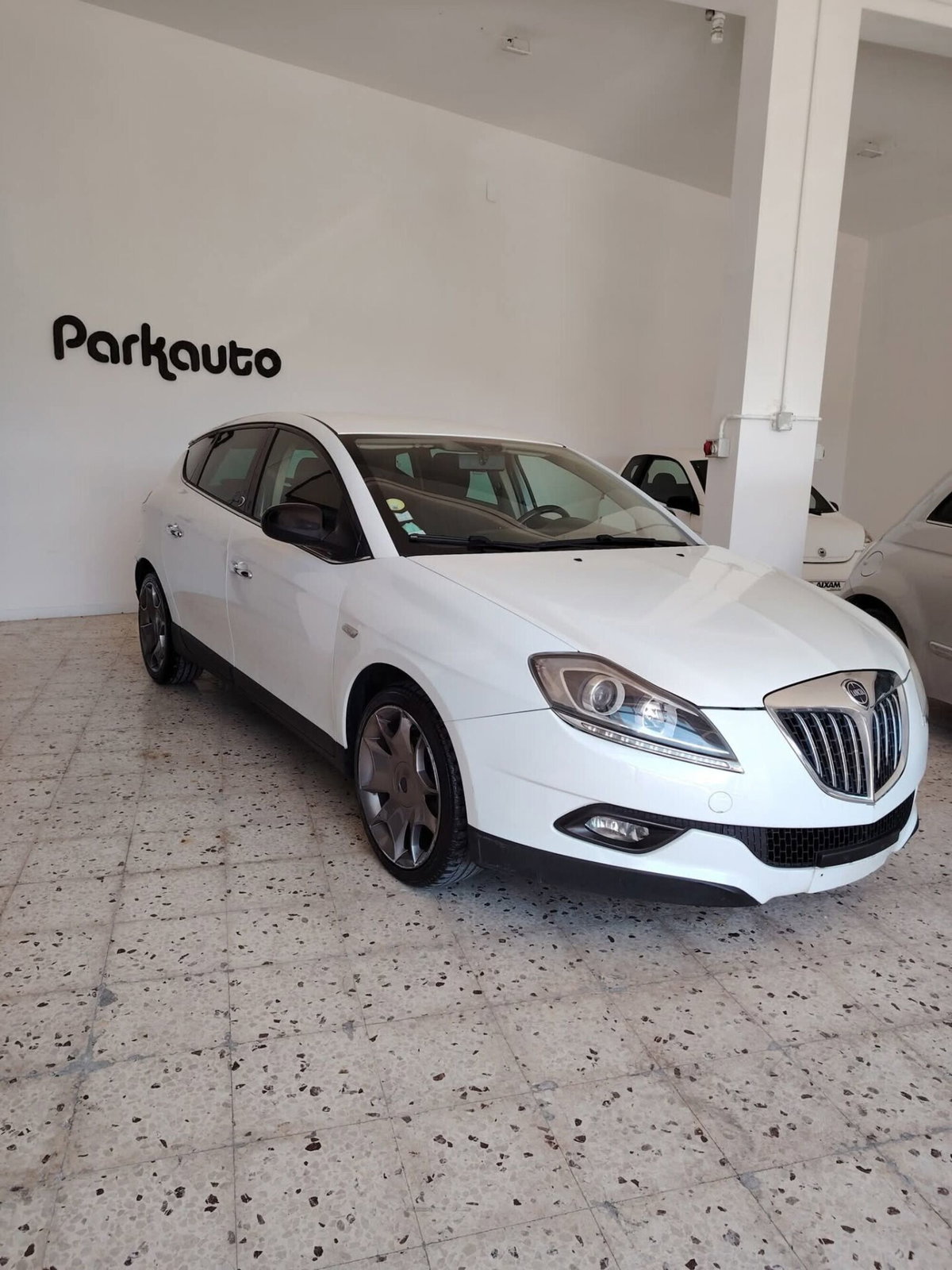 Lancia Delta 1.6 MJT DPF Silver