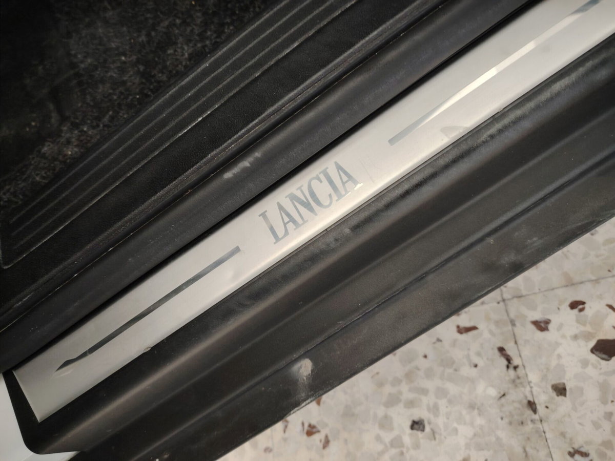 Lancia Delta 1.6 MJT DPF Silver (10)
