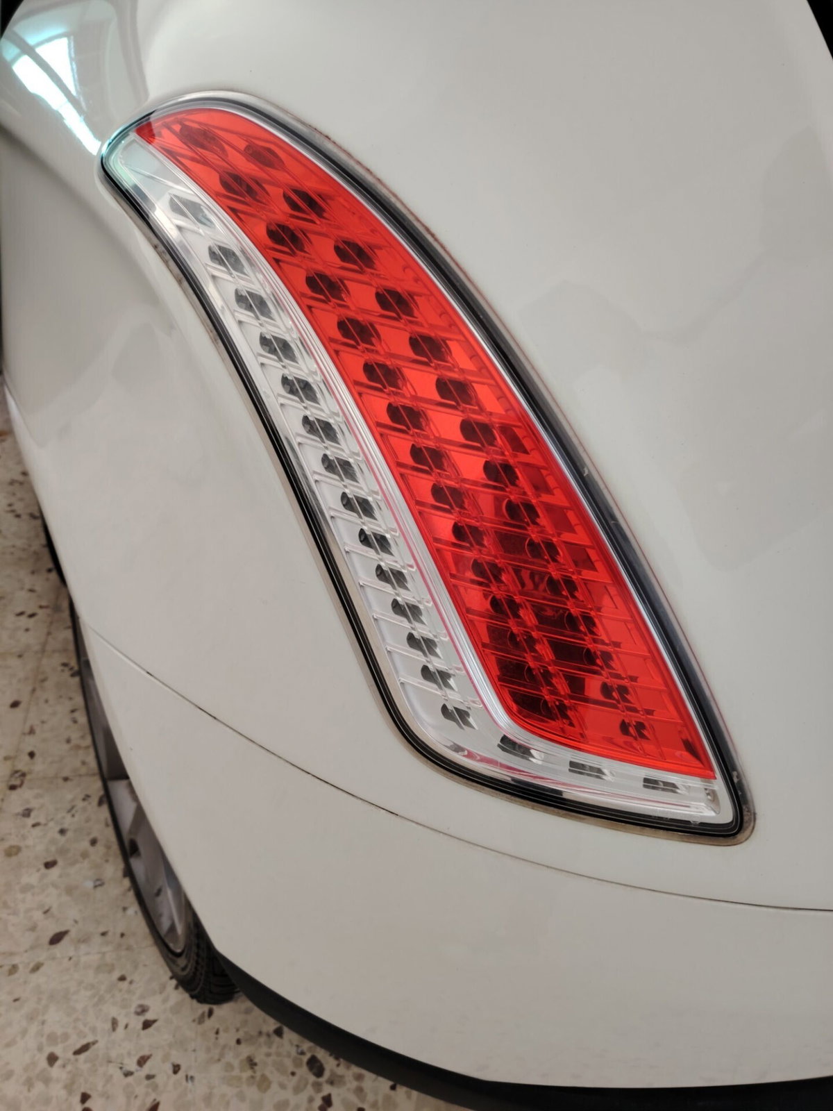 Lancia Delta 1.6 MJT DPF Silver (17)
