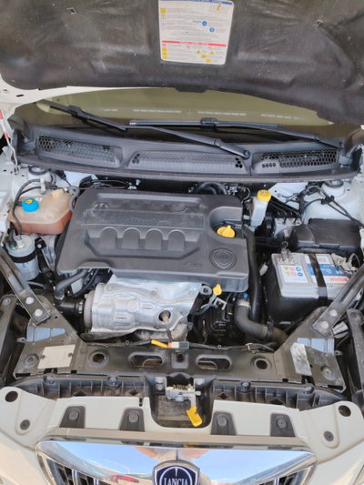 Lancia Delta 1.6 MJT DPF Silver (6)