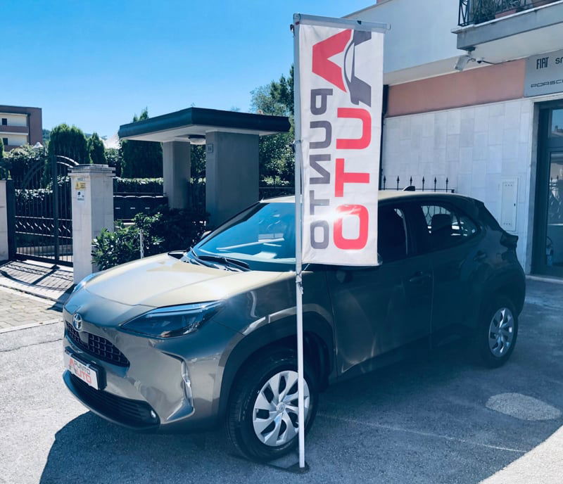 Toyota Yaris Cross 1.5h GR Sport Black Sky fwd 116cv e-cvt