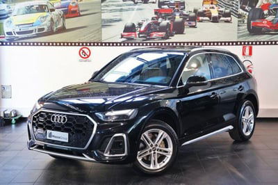 Audi Q5 40 2.0 tdi mhev 12V Identity Black quattro s-tronic usata