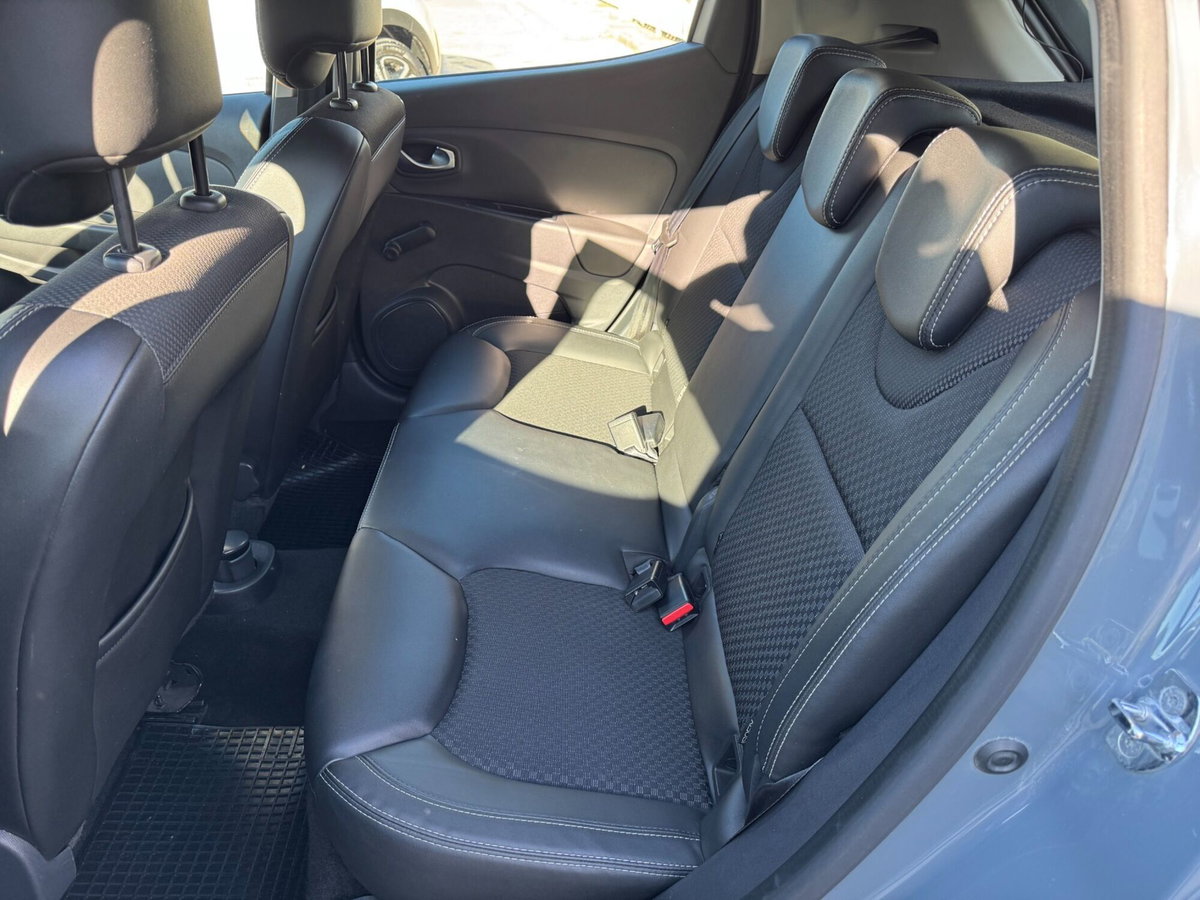 Renault Clio dCi 8V 75 CV 5 porte Moschino Zen (20)