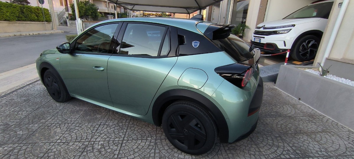 Lancia Ypsilon 1.2 mhev Edizione Cassina e-dct (12)