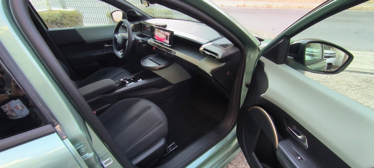 Lancia Ypsilon 1.2 mhev Edizione Cassina e-dct (15)