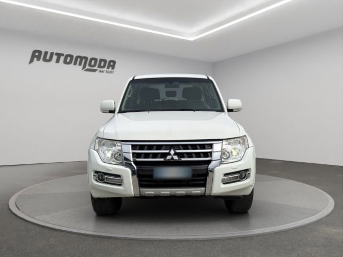 Mitsubishi Pajero 3.2 DI-D 16V aut. 5p. Tender DPF (2)