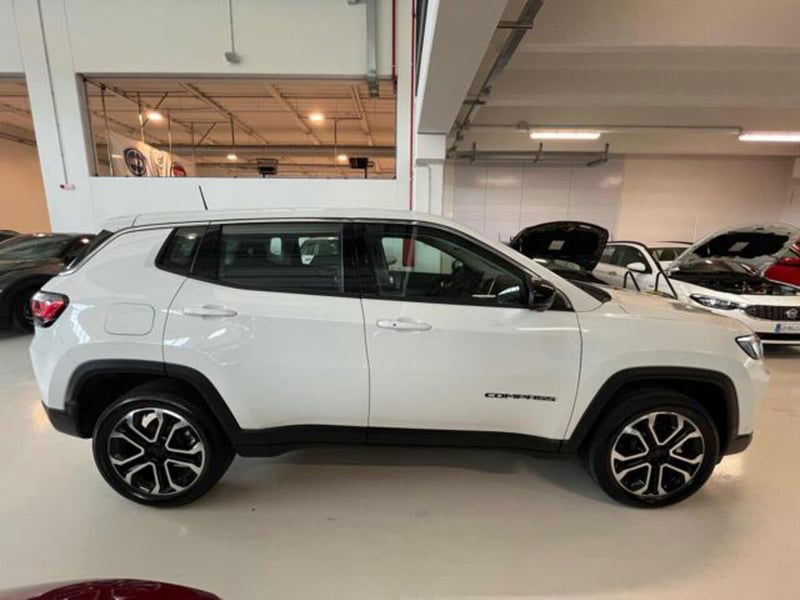 Jeep Compass 1.5 turbo t4 mhev Altitude 2wd 130cv dct