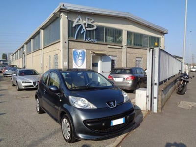 Peugeot 107 68CV 3p. Desir usata
