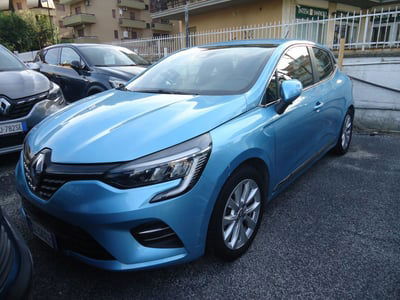 Renault Clio Full Hybrid E-Tech 140 CV 5 porte Intens usata