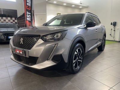 Peugeot 2008 PureTech 100 S&S Allure Pack usata