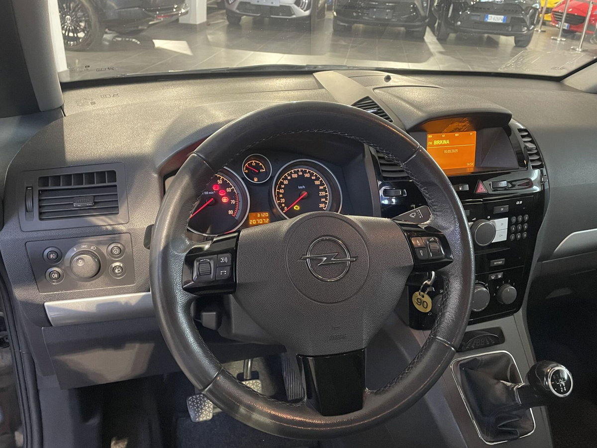 Opel Zafira 1.6 16V ecoM 94CV Cosmo (12)