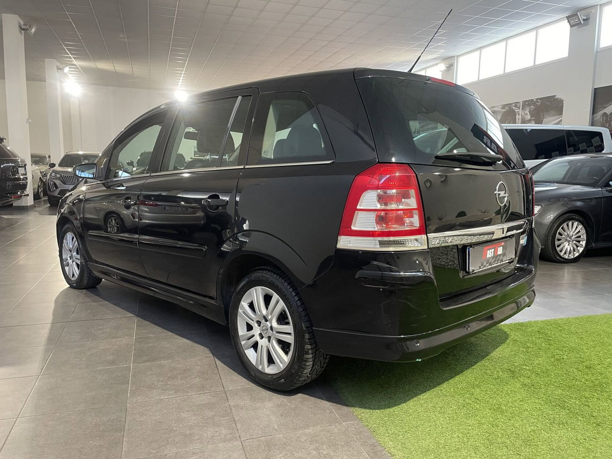 Opel Zafira 1.6 16V ecoM 94CV Cosmo (7)