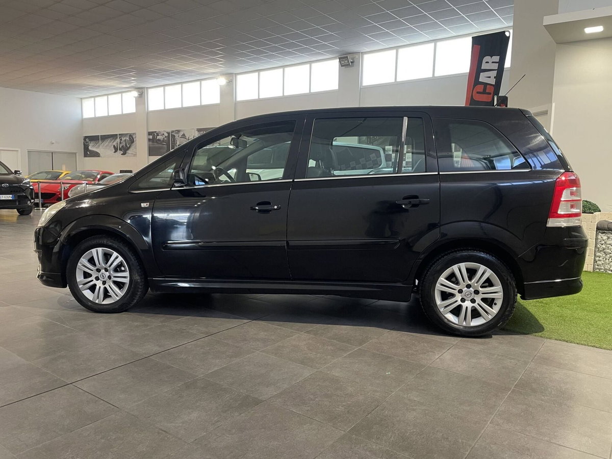 Opel Zafira 1.6 16V ecoM 94CV Cosmo (8)