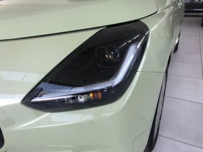 Suzuki Swift 1.2h Top 2wd (15)