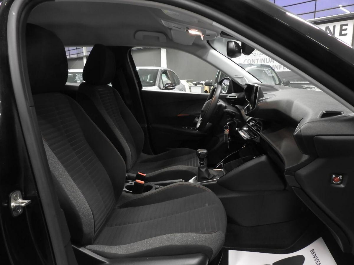 Peugeot 2008 PureTech 100 S&S Active Pack (10)