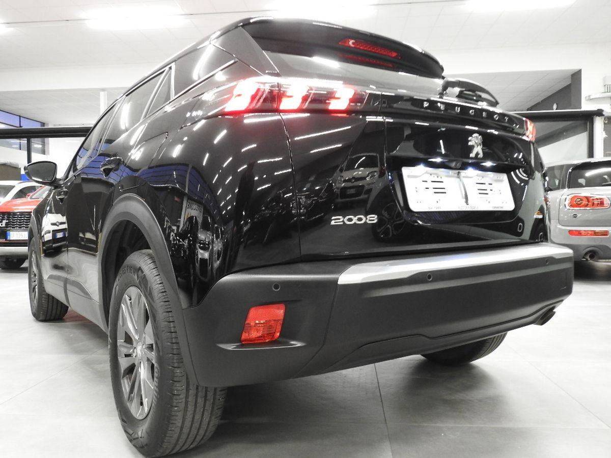 Peugeot 2008 PureTech 100 S&S Active Pack (3)