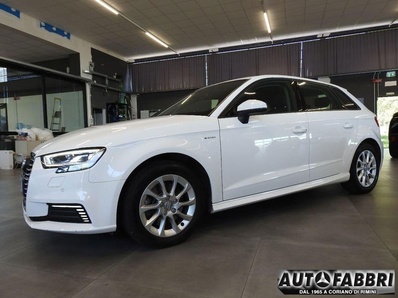 Audi A3 Sportback 1.4 TFSI e-tron S tronic Ambition