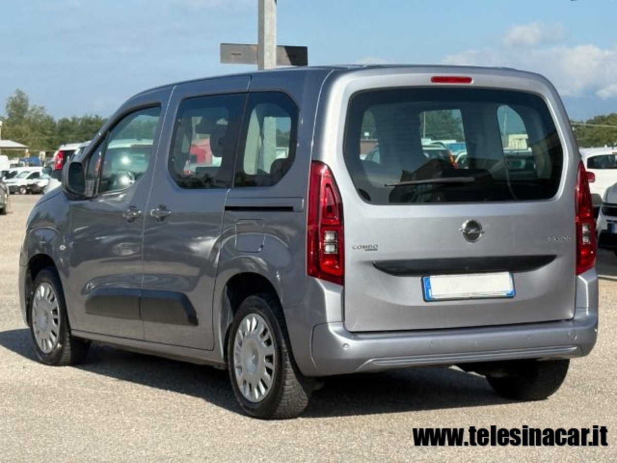 Opel Combo Life 1.5D 100 CV S&S Elegance (8)