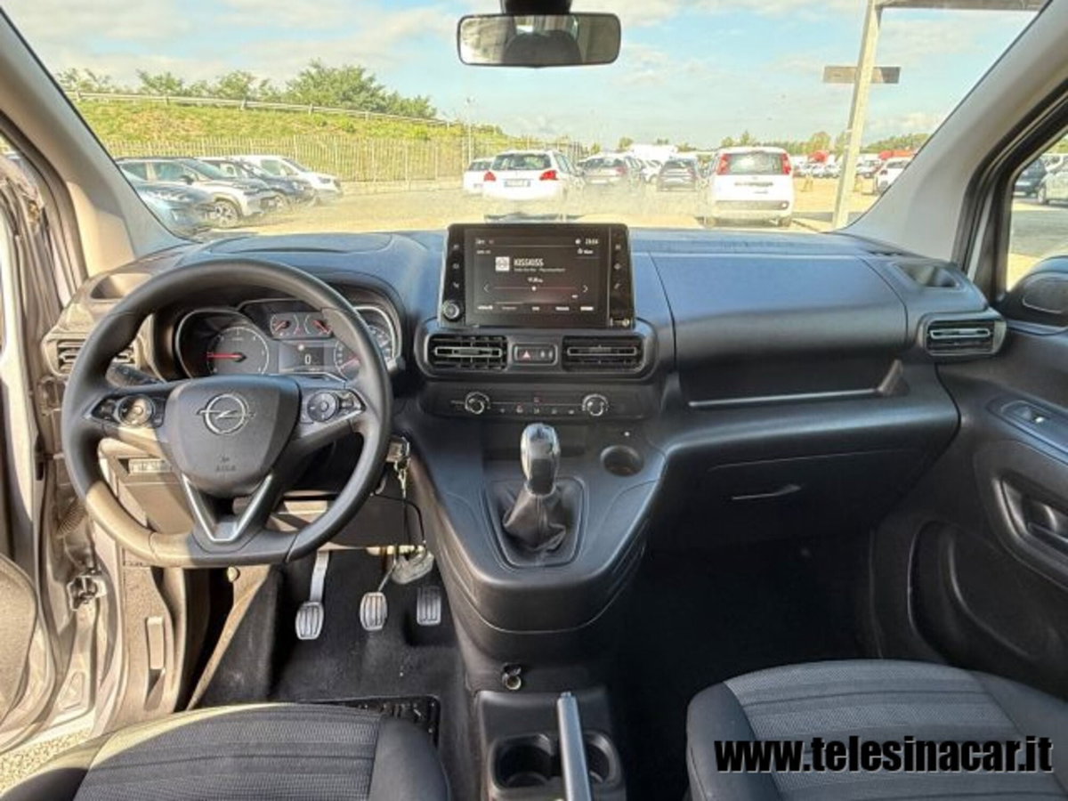 Opel Combo Life 1.5D 100 CV S&S Elegance (9)