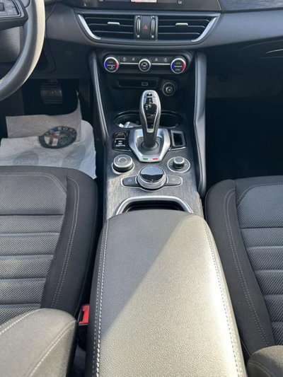 Alfa Romeo Giulia 2.2 Turbodiesel 160 CV AT8 Super (8)
