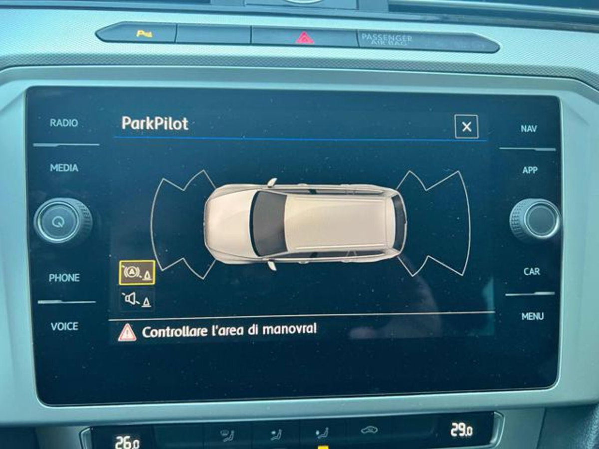Volkswagen Passat Variant 2.0 TDI DSG Business BlueMotion Tech (12)
