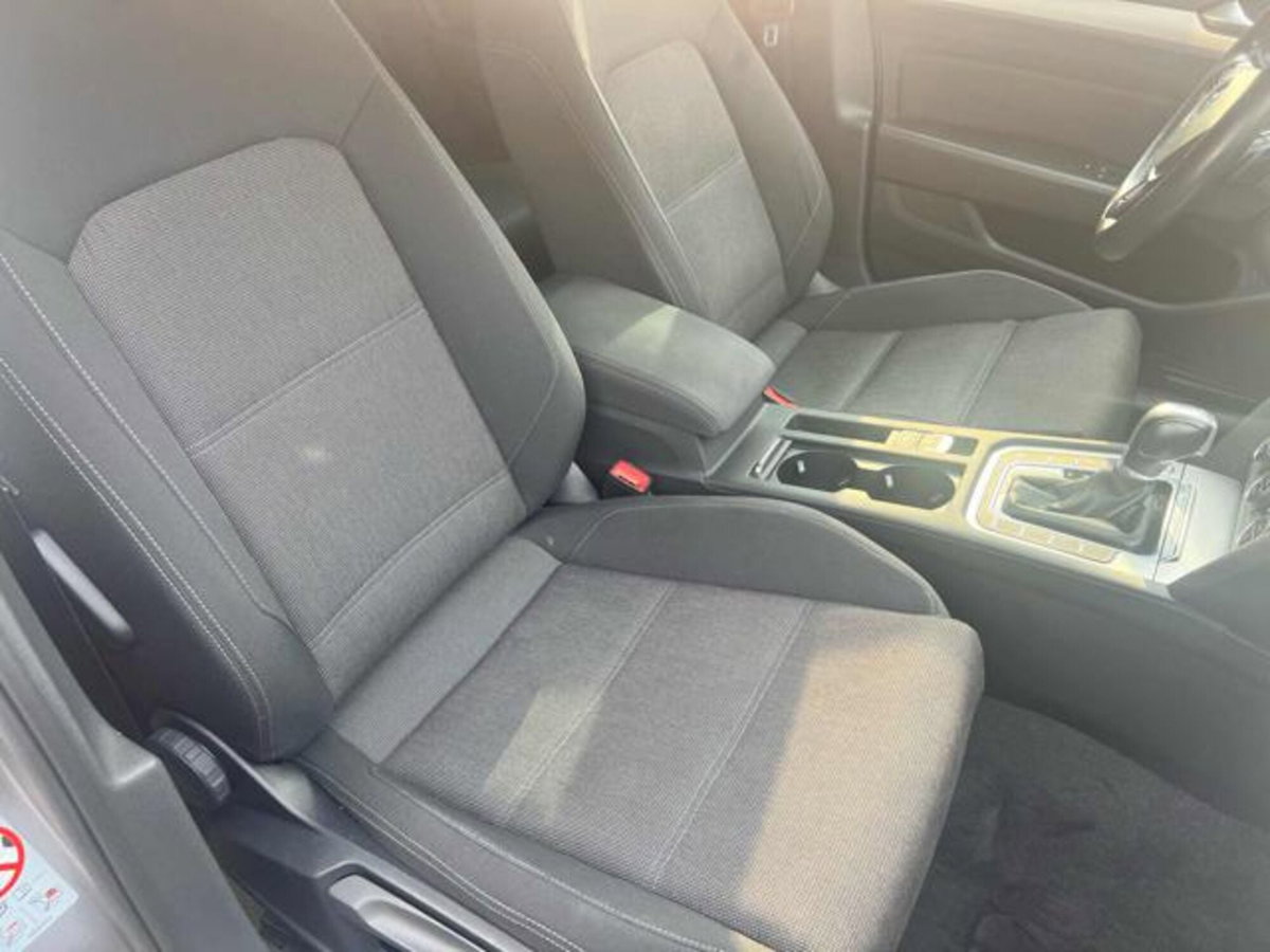 Volkswagen Passat Variant 2.0 TDI DSG Business BlueMotion Tech (17)