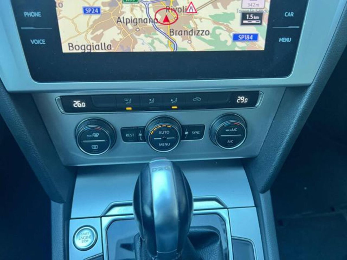 Volkswagen Passat Variant 2.0 TDI DSG Business BlueMotion Tech (8)